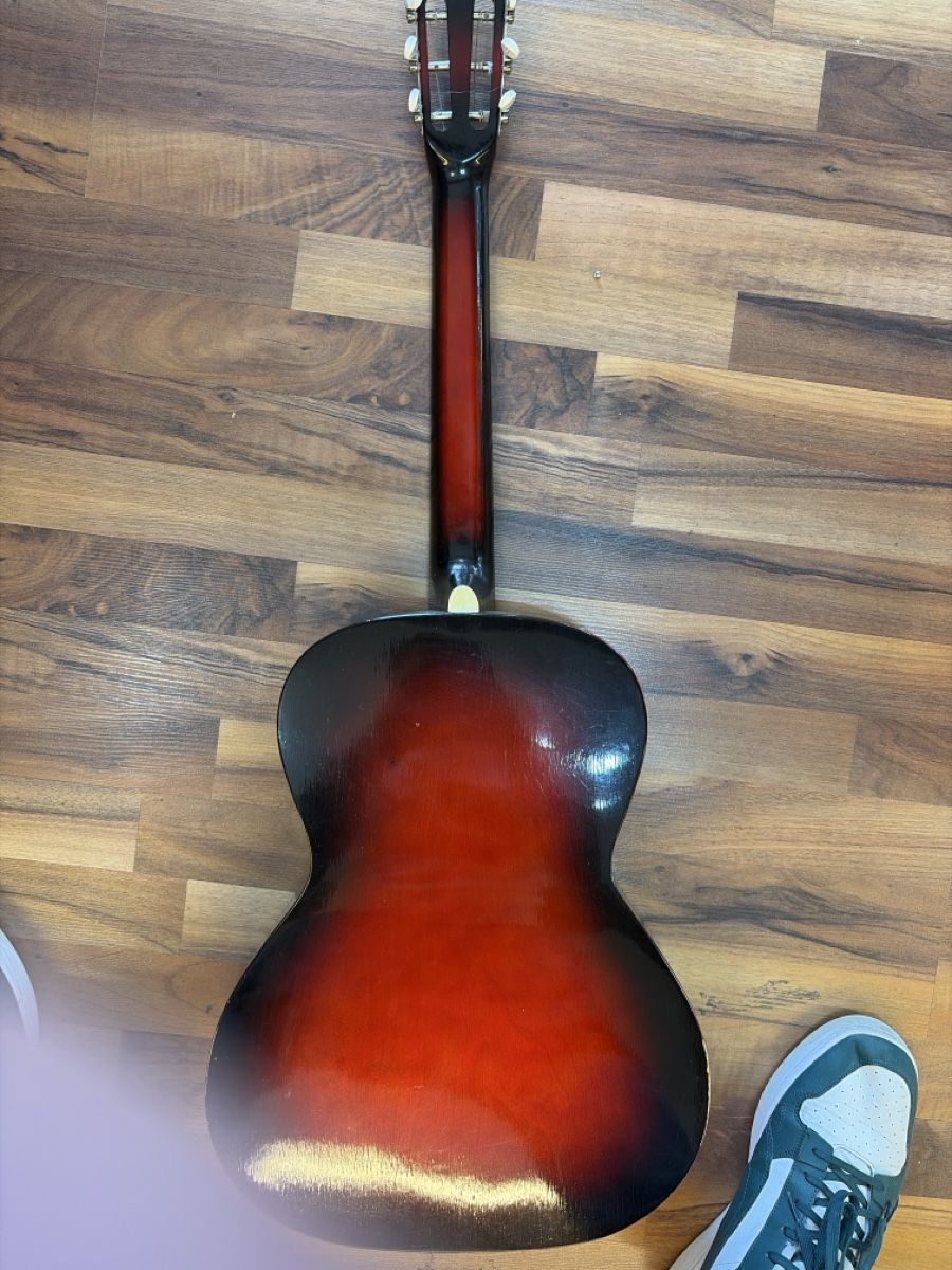 Instruments de musique: Gittare  – D'occasion à Füllinsdorf par Rollex 1