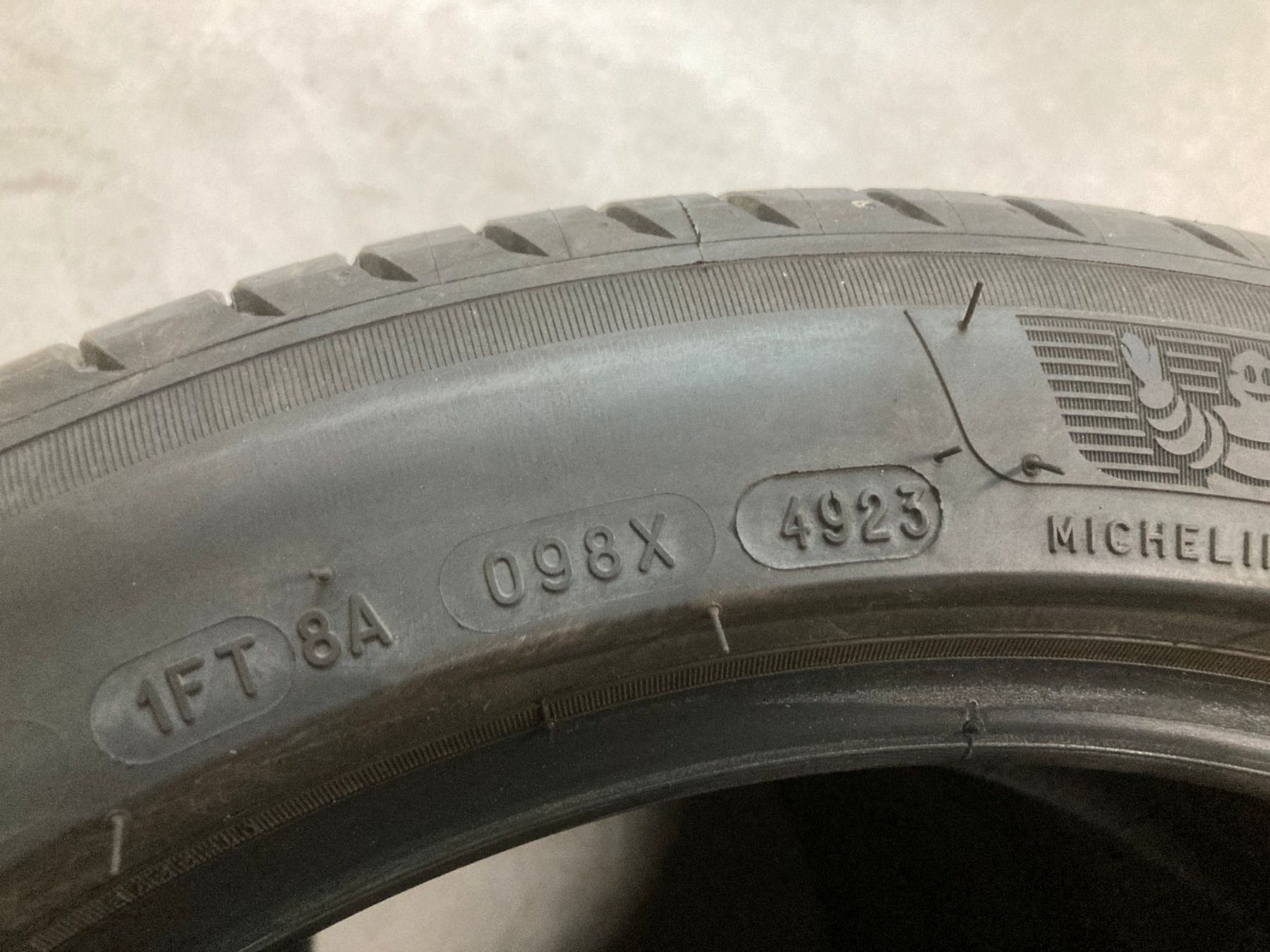 Michelin Pneus & Kompletträder: 225/45R17 Sommerpneu Michelin – Gebraucht aus Cham von WB2223 4