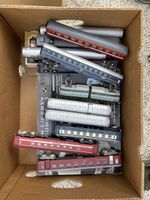 Modelleisenbahn Set Personenwagen Schienen gebraucht