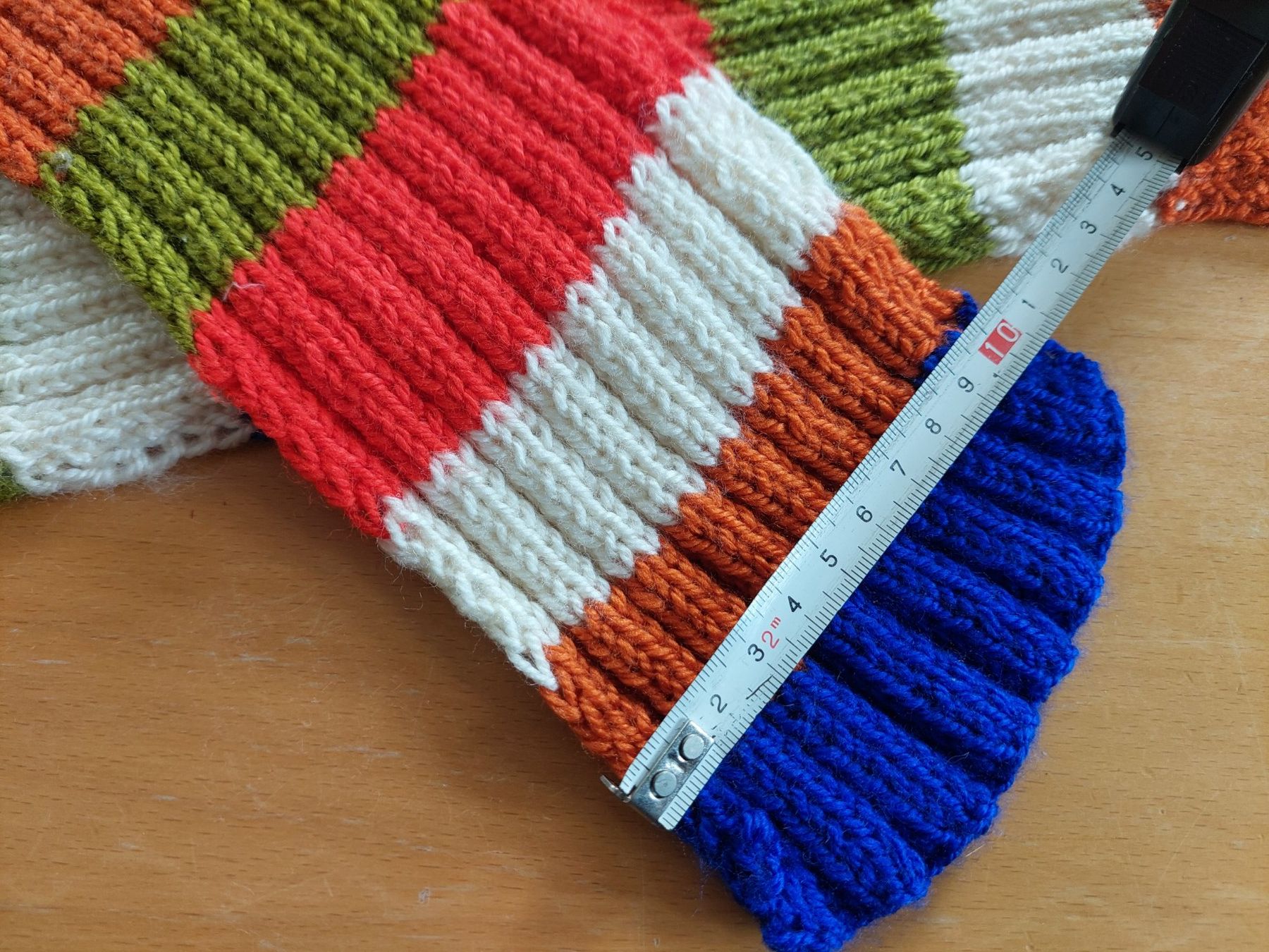 Foulard & Sciarpe: Handgemachter Gestrickter Schal – Usato da Zürich venduto da meymano 5