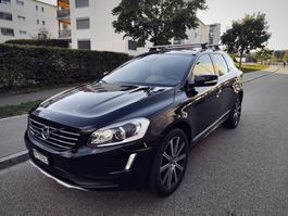 Volvo XC60 Inscription D5 AWD TOP ausgestattet & gepflegt !