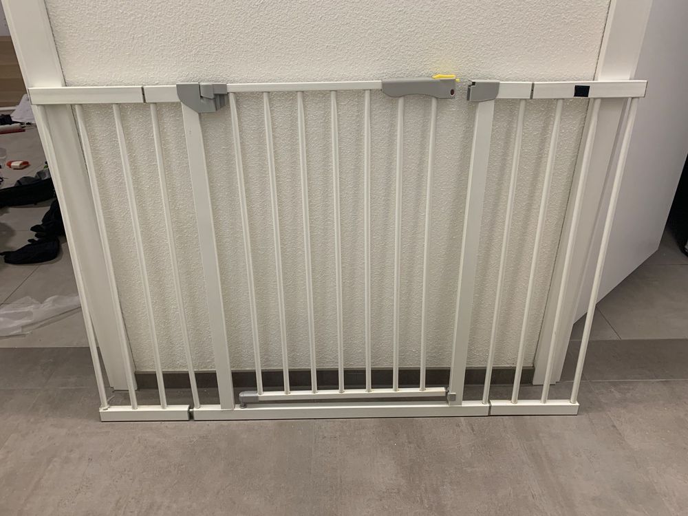 Extra Hohes Einziehbares Schutzgitter Grau – 150 Cm Breit, 122 Cm Hoch