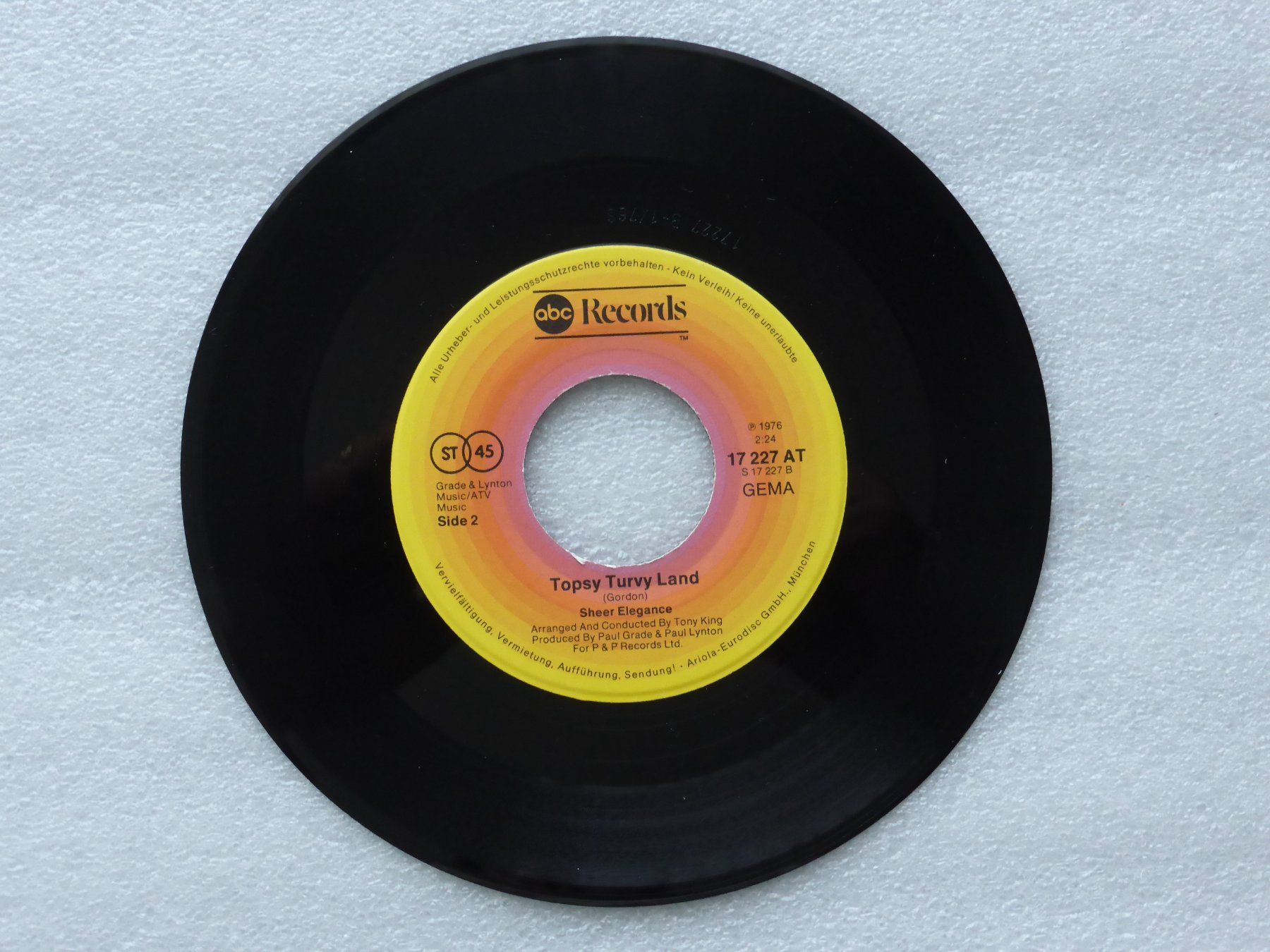 Vinyles: Vinyl Single   SHEER ELEGANCE – D'occasion à Küssnacht am Rigi par Mondkinder 2