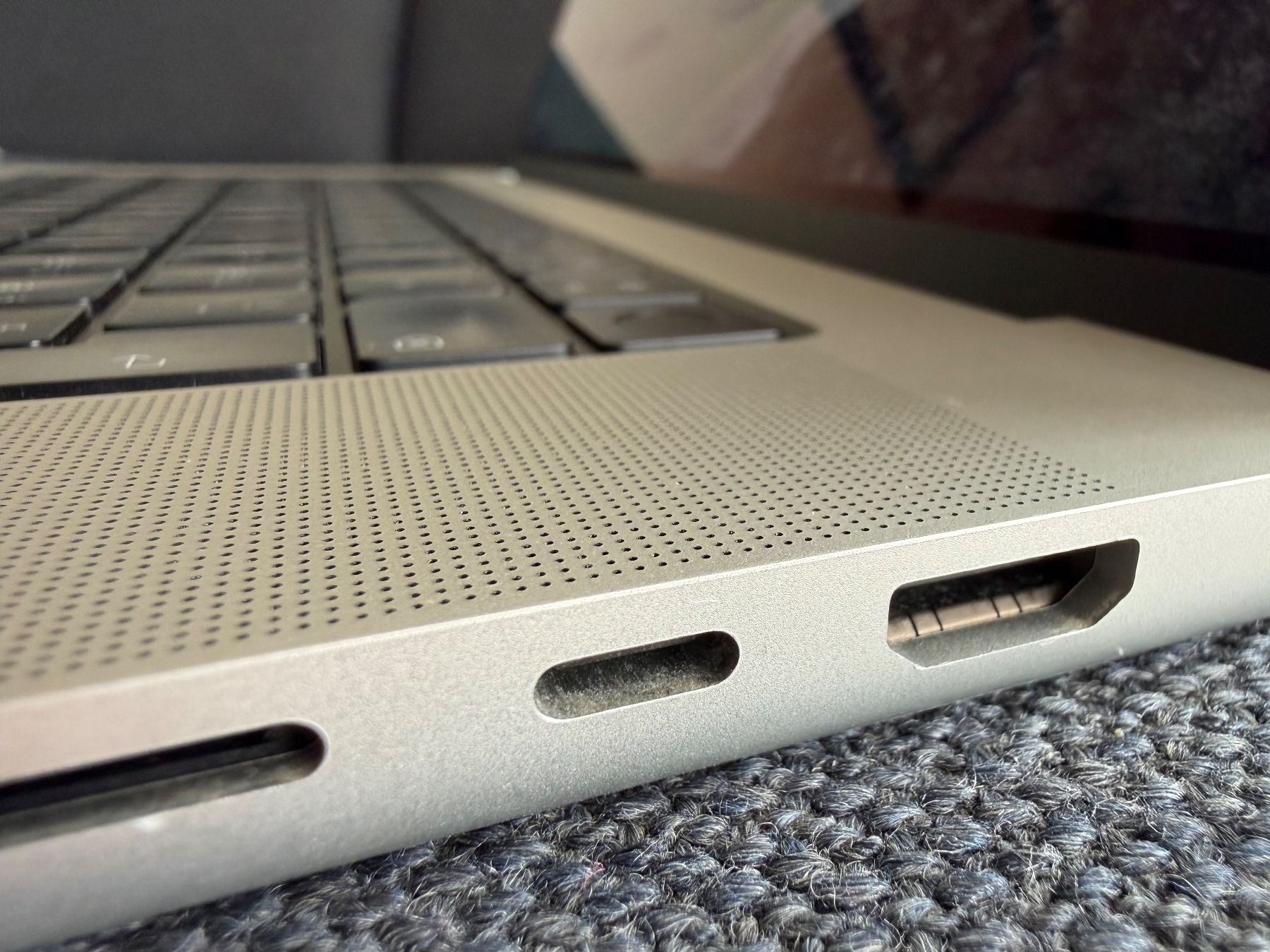 Apple Notebook: MacBook Pro 16" M1 Max - 32GB, 2TB – Usato da La Chaux (Cossonay) venduto da mathieubesson 5
