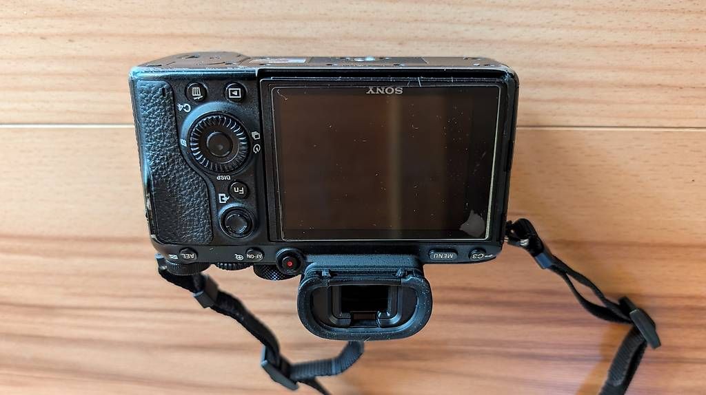 Fotocamera: Digitalkamera Sony A7 RIII – Usato da Krattigen venduto da TinuMF 3
