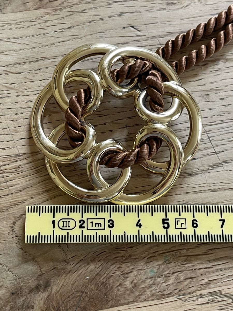 Pierre Lang Catenine: Pierre Lang Kordelband mit grossem Anhänger – Usato da Flawil venduto da Naphtali 4