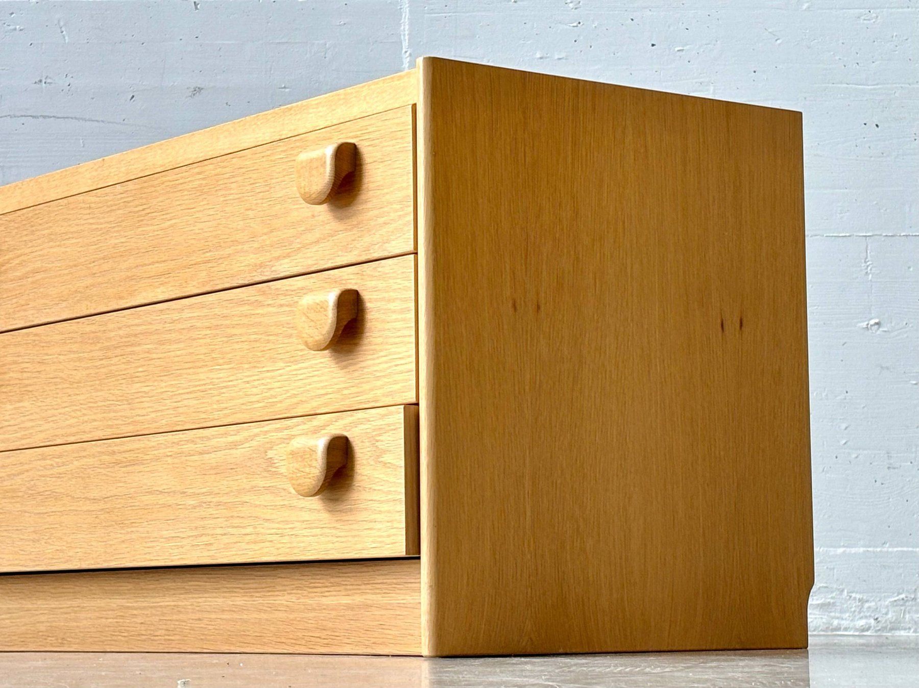 Cassettiere: Mid-Century Lowboards aus Eiche, 1970er Jahre – Usato da Zürich venduto da LeMoege 7