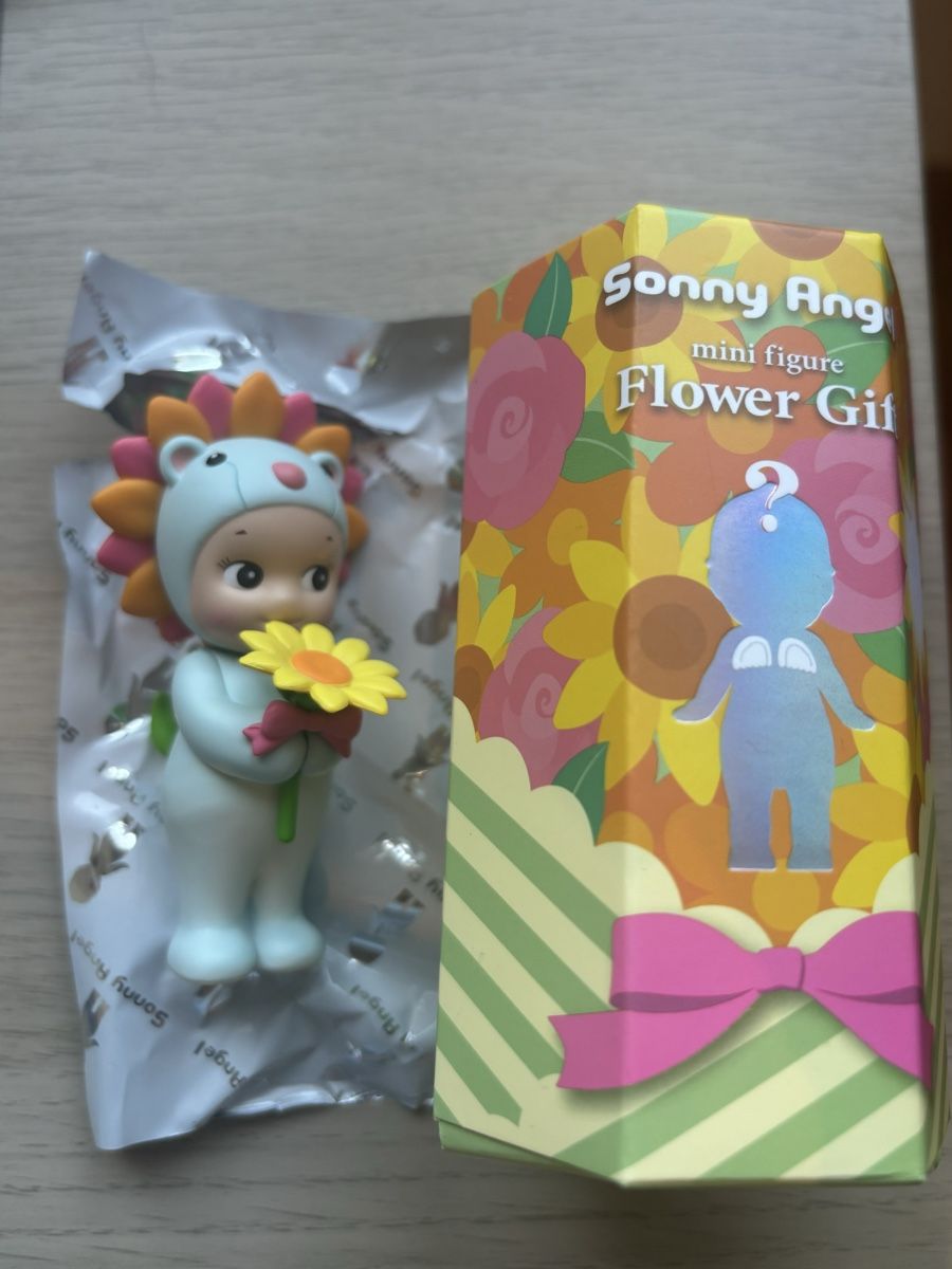 Sonny Angel Figuren: Sonny Angel Flower Gift – Neu (gemäss Beschreibung) aus Uetikon am See von Winnieclaudia