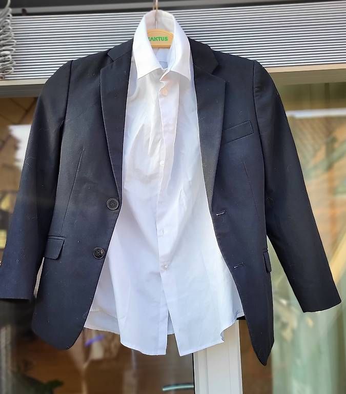 Hemden, T-Shirts & Polos: Blazer und Hemd für Junge – Gebraucht aus Liebistorf von Karinzlnl