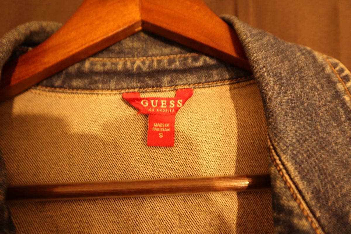 Guess Giacche: Veste en jean Guess - taille S – Usato da Delémont venduto da tynwa 2