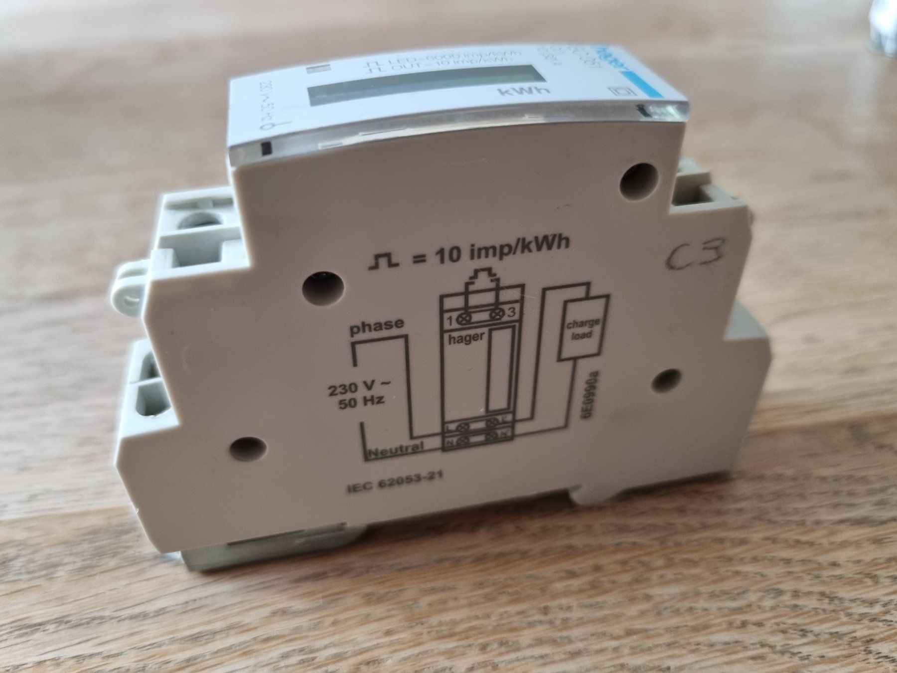 Hager Elektronikbauteile: Energiezähler Hager EC 051 – Gebraucht aus Thun von Topmat 1