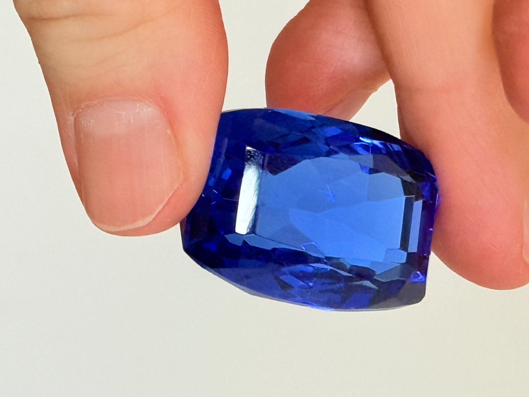Mineralien & Heilsteine: 68.75 Ct Certified Loose Gemstone – Neu und originalverpackt aus Genève von AWWA 6