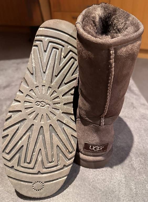 Scarpe da donna: Ugg classic Boots Braun – Usato da Buttwil venduto da cpi_q5sp 2