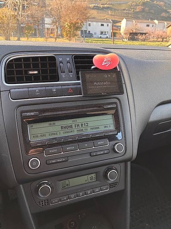 Automobili: VW Polo 1.4, 16V – Usato da Saillon venduto da labrocante7 4