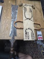 Antike Afrikanische Buschmachete mit Fellscheide (T1)