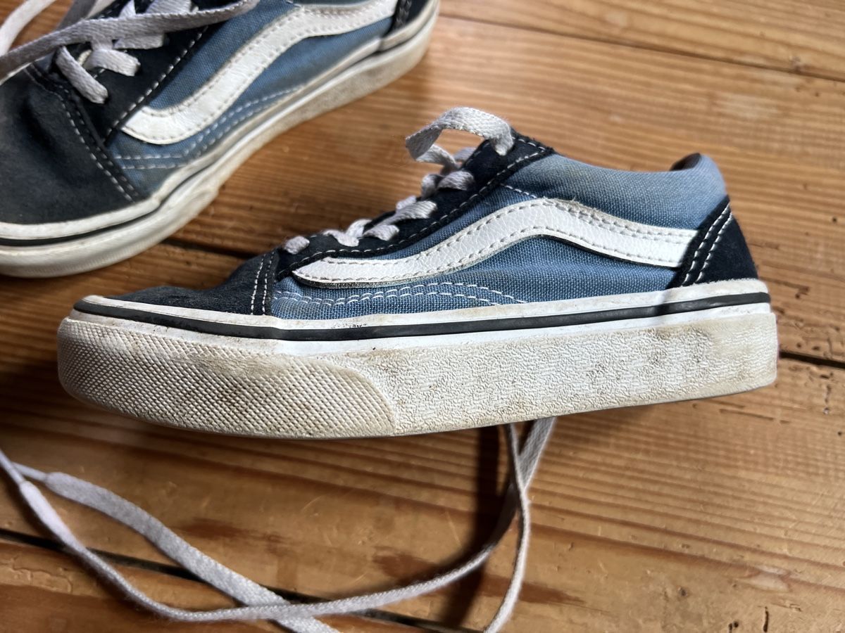 Vans Scarpe per ragazzi: Vans Turnschuhe Kinder Grösse 28 gebraucht – Usato da Wohlenschwil venduto da SmokyAnnie 1
