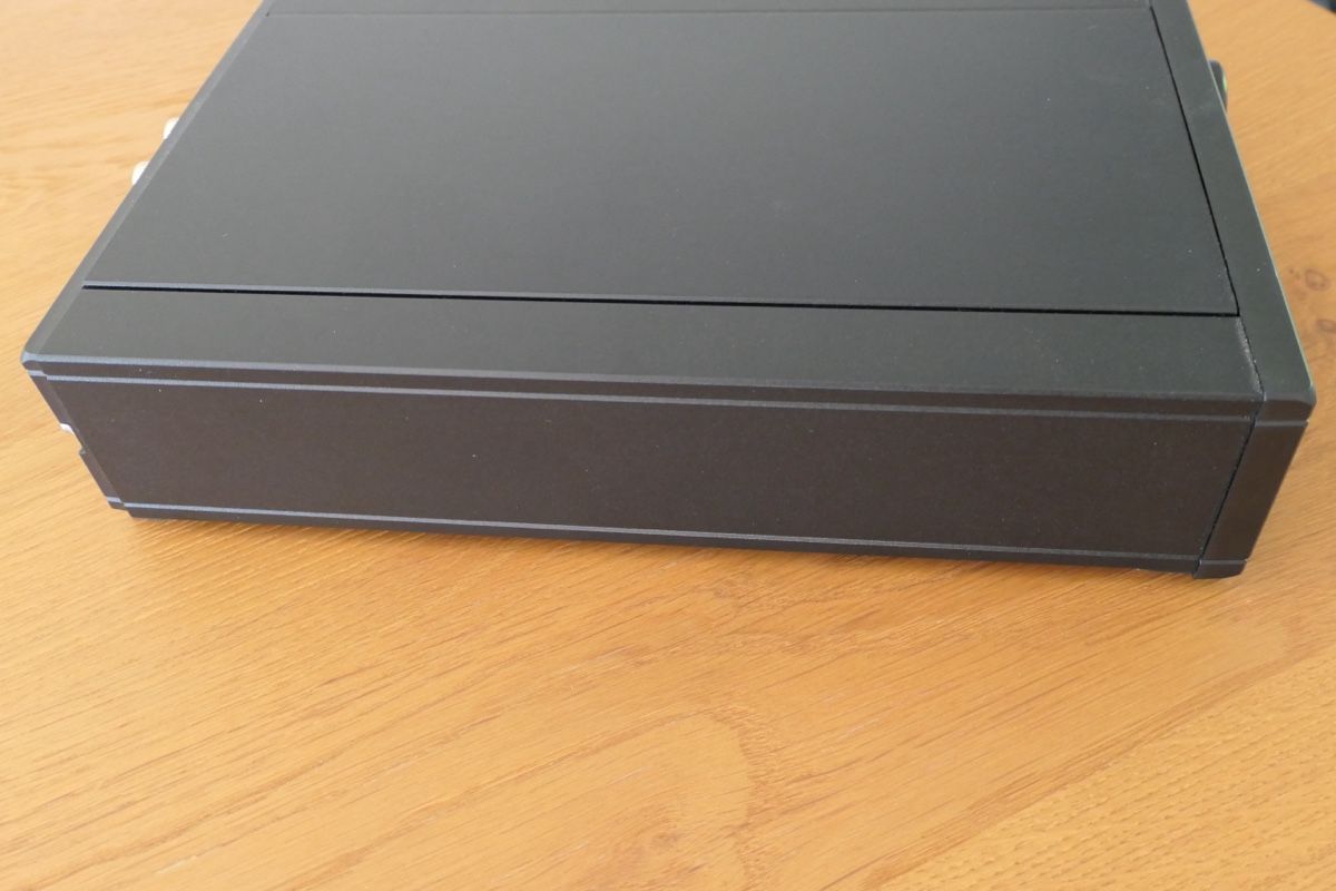 Rega Amplificateurs: REGA IO – D'occasion à Villeneuve VD par jol_rjt6 3
