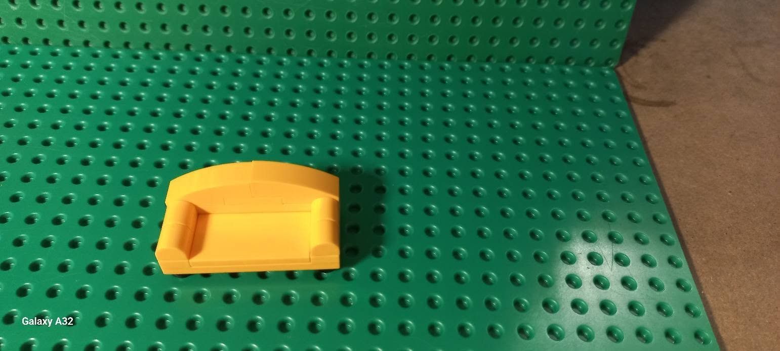 Lego Giocattoli: Lot de 3 canapés Lego – Usato da La tour de treme venduto da Legocreation82 2