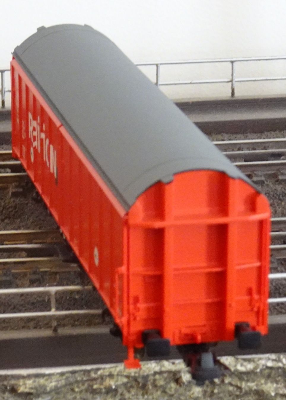 Roco Modellini di ferrovie: Fleischmann 5373, Schiebewandwagen Hbillns der Railion – Usato da Grossaffoltern venduto da berner85 3