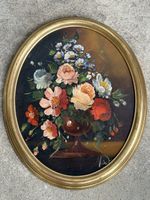 Gemälde Blumenstrauss schöner ovaler Rahmen, signiert 