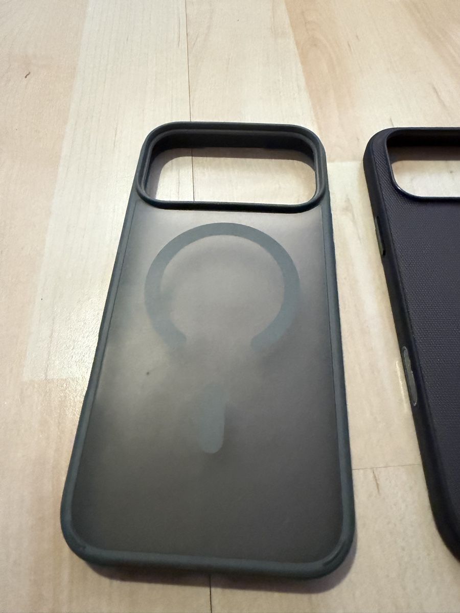 Apple Cover & Protezioni schermo: 3x iPhone 17Pro Max Handyhüllen. – Usato da Schlatt TG venduto da oli_8gbl 1