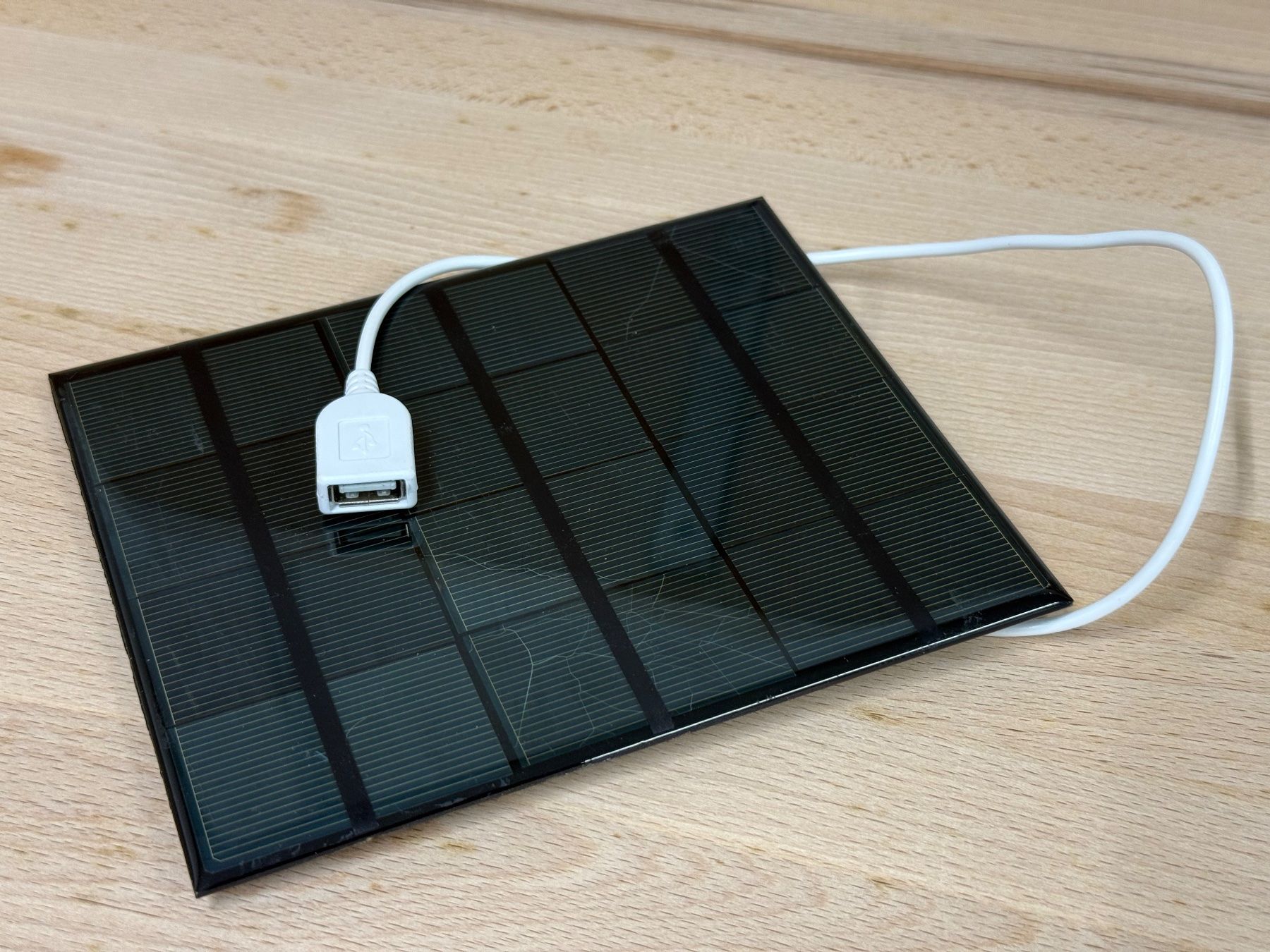 Solargeräte und Solarprodukte: 3 Stück Solarpanel USB-A – Neu und originalverpackt aus Roggwil BE von fengshui