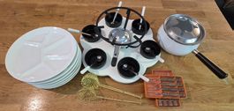 Service à fondue + assiettes à compartiments – 6p