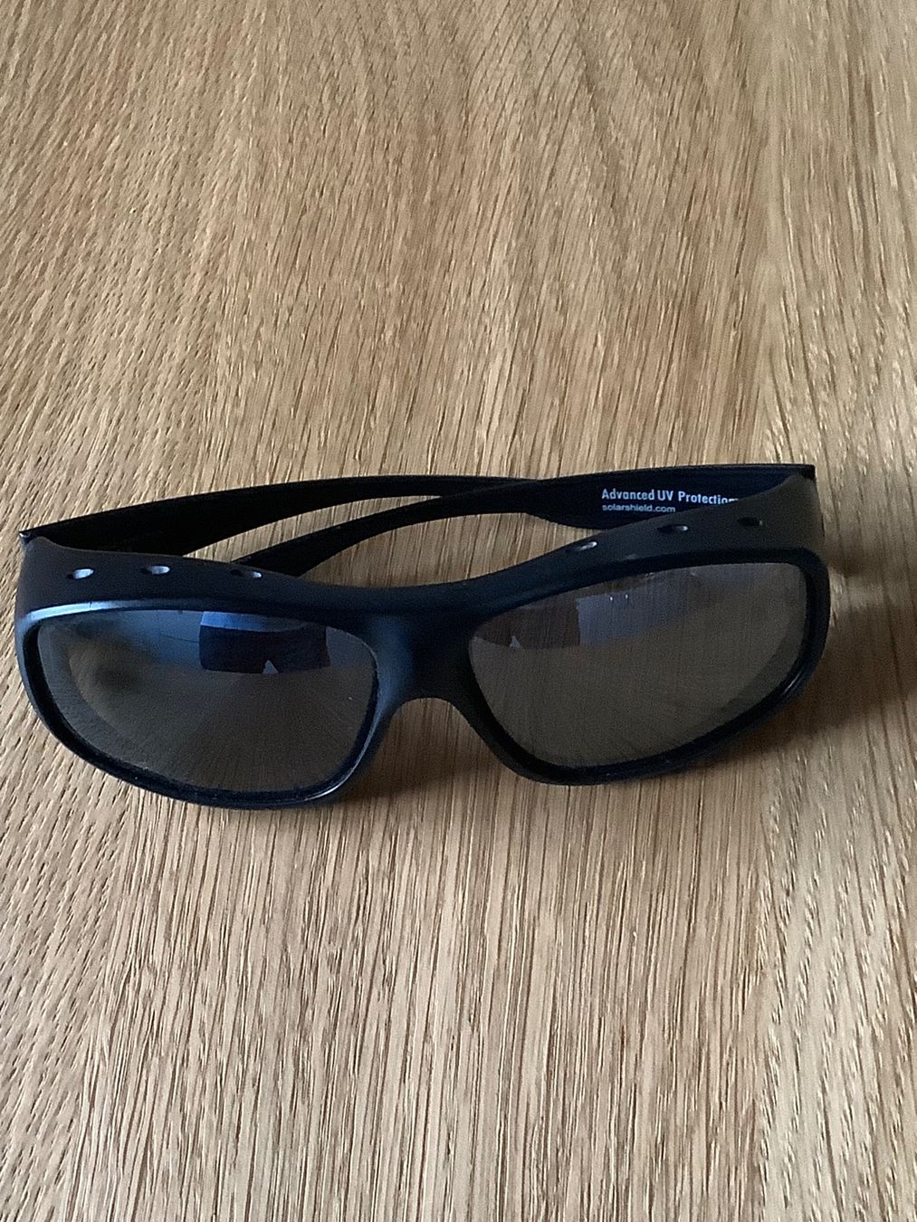 Occhiali & Lenti: Sonnenbrille (Überbrille) – Usato da Effretikon venduto da inscha