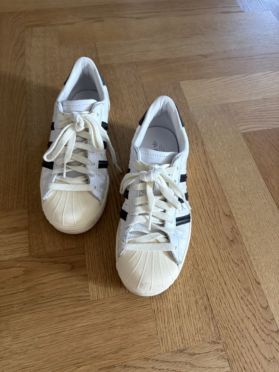 Adidas Scarpe da donna: Adidas Superstar Sneaker – Usato da Bern venduto da nin_y967 4