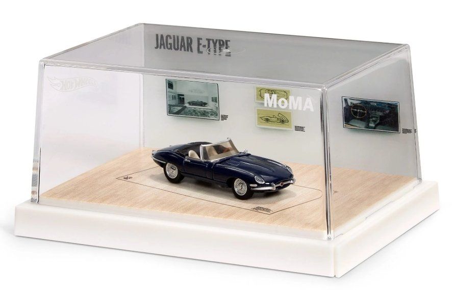 Hot Wheels Modellini d'auto: Hot Wheels x MoMA Jaguar E-Type Roadster – Nuovo e nell'imballaggio originale da Adlikon venduto da Mmartin0