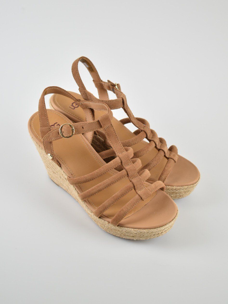 Ugg Scarpe da donna: UGG Cressida Sandalen, neuwertig, Gr.39.5 – Nuovo (secondo la descrizione) da Nürensdorf venduto da 2ND_STORY 1