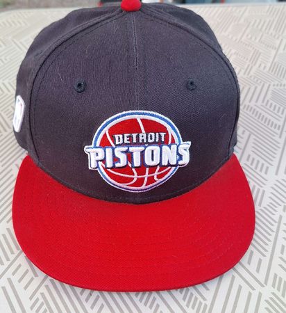 Detroit Pistons Cap Schwarz/Rot Baseballmütze Snapback NBA