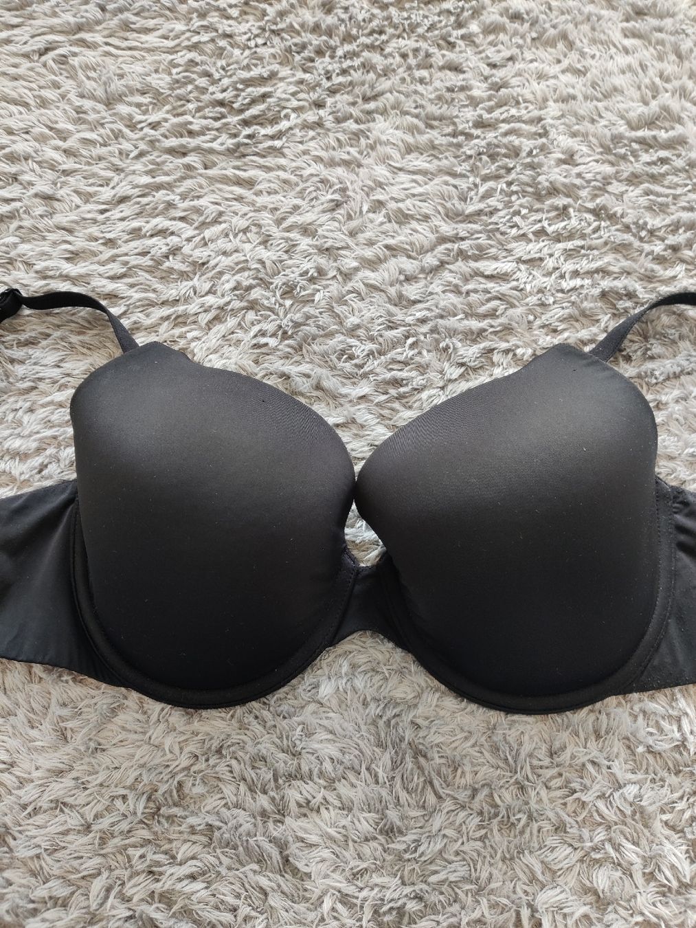 Victoria's Secret Altra biancheria intima: Victoria Secret BH 75E / 34DD – Usato da Pieterlen venduto da Saemelili 1