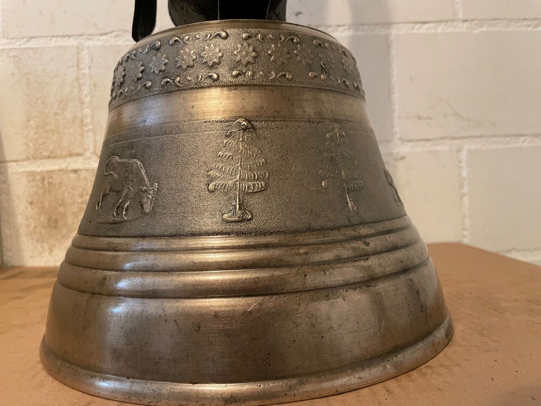Cloches & sonnailles: Alte Glocke ab 1.00 Fr. – D'occasion à Birrhard par magisto52 5