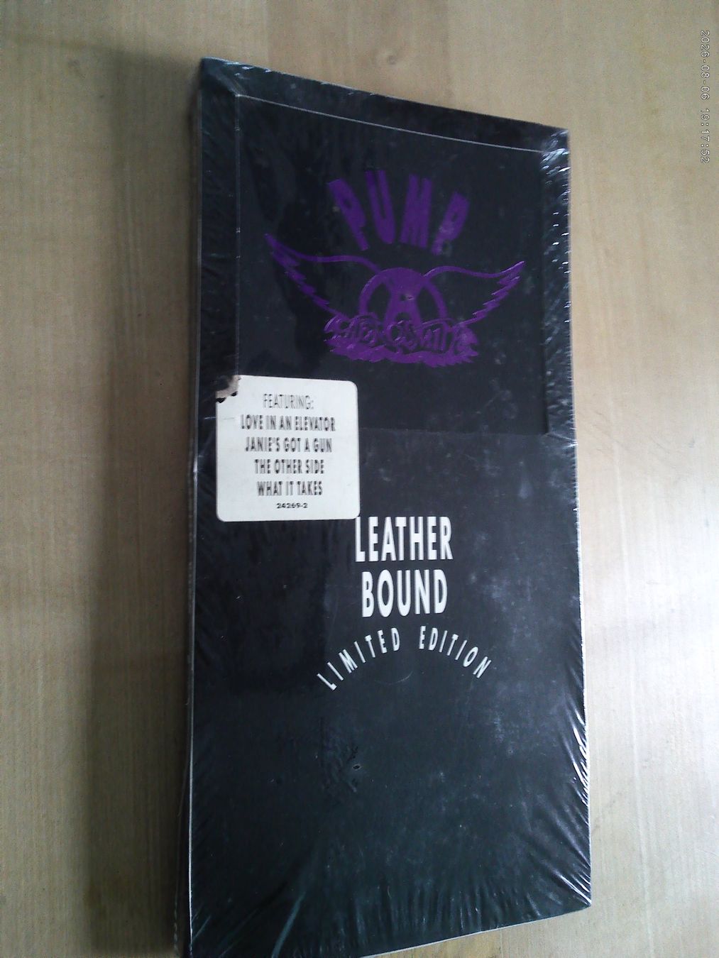 CD: AEROSMITH Pump - US 1989 - SEALED -  Leather Bound Edition – Nuovo e nell'imballaggio originale da Zofingen venduto da mooni89