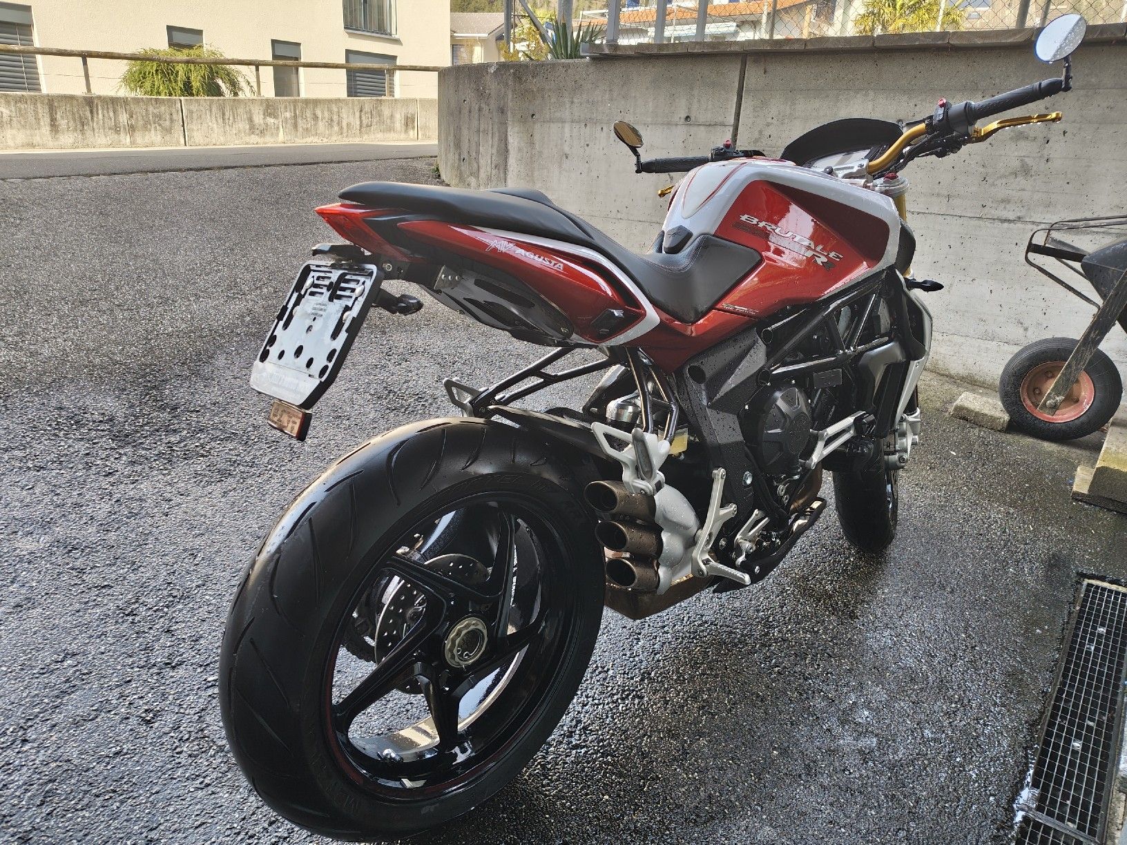 MV Agusta Strada: MV Agusta Brutale 800RR – Usato da Bürglen UR venduto da davestadler97 3