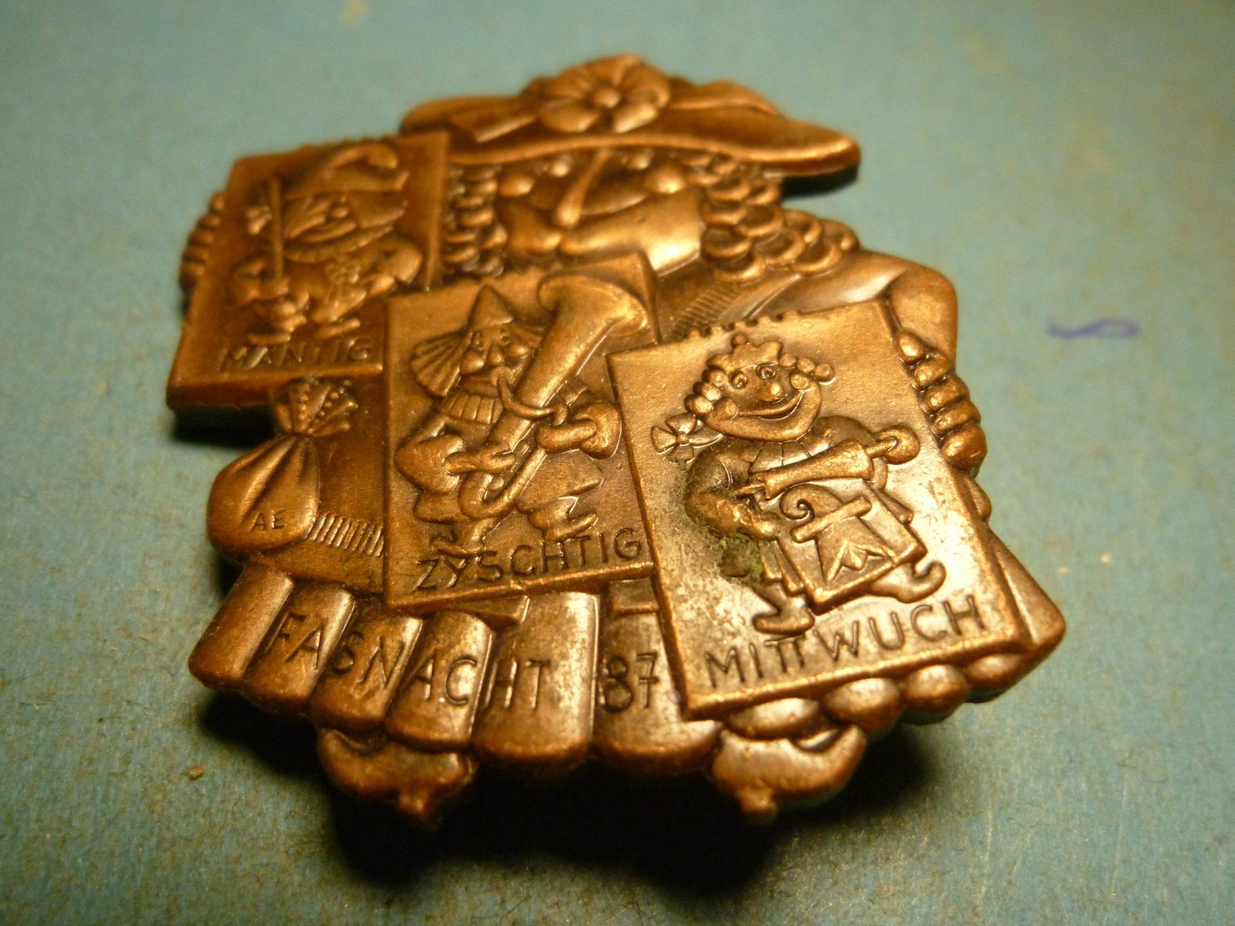 Plaquettes & Badges: BASEL 1987 BRONZE – D'occasion à Ried (Muotathal) par Mandarin02