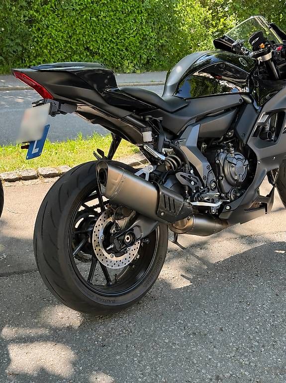 Sistemi di scarico: YZF R7 Akrapovic Racing Line Titan – Usato da  venduto da