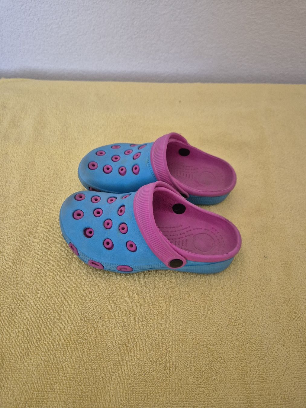 Schuhe für Jungen: Clogs – Gebraucht aus Hörhausen von Nuage81 2