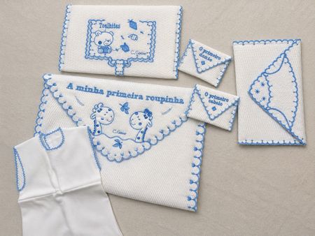 Set de naissance bébé brodé blanc bleu état neuf