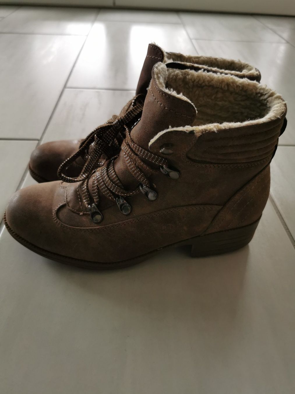 Scarpe da donna: Stiefeletten, Gr. 37 – Usato da Malters venduto da Wahni81 2