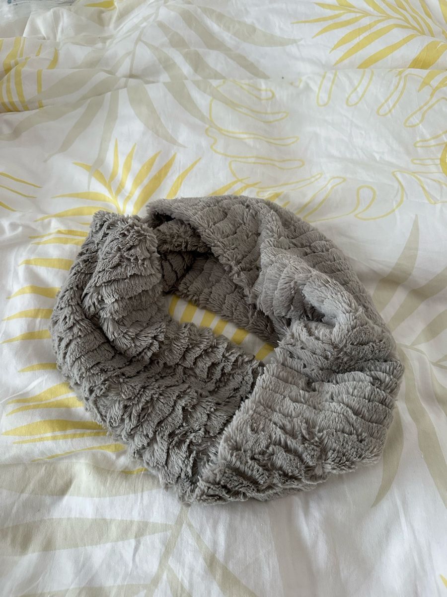 Foulard & Sciarpe: Schal grau – Usato da Gordola venduto da EleSecondHand-TCG 3