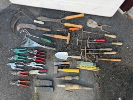 Konvolut Gartenwerkzeuge, Gartengeräte (auf mehreren Fotos!)