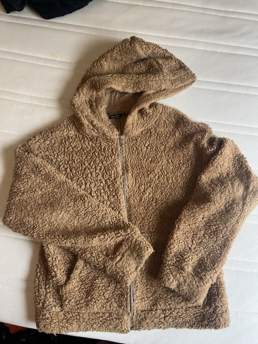 Bershka Giacche: Teddyjacke – Usato da Luzern venduto da janine_l