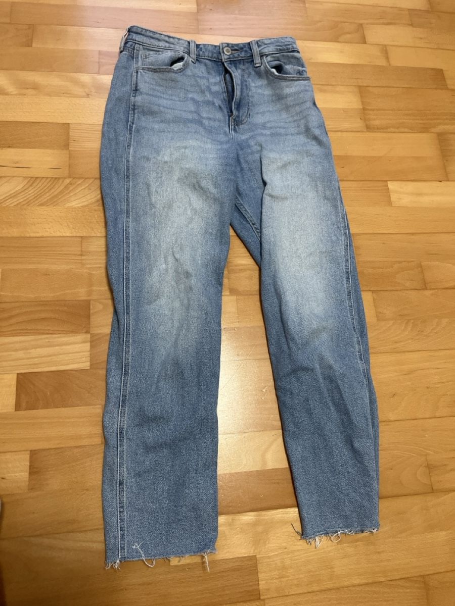Hollister Jeans: Hollister Jeans – Nuovo (secondo la descrizione) da Bülach venduto da SharonP01