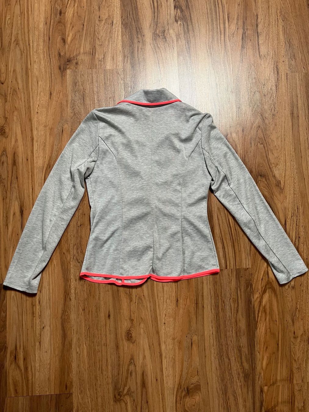 Giacche: Blazer grau Grösse M neu – Nuovo (secondo la descrizione) da Oberbüren venduto da len_5q92 2