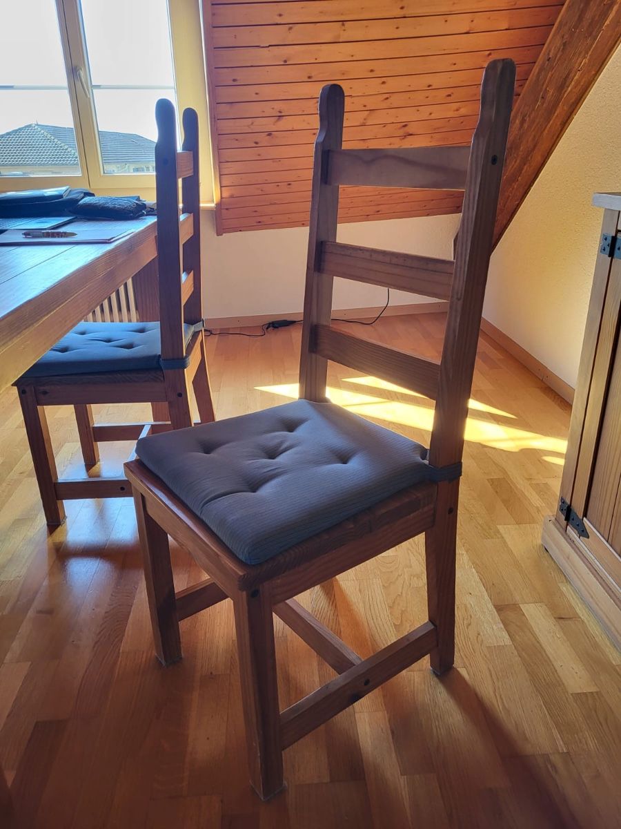 Credenze: Buffet et table en pin massif – Usato da Bevaix venduto da Fchapuis 3