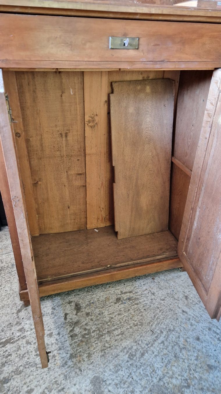 Cassettiere: Antik Sideboard Schrank Kommode – Usato da Unterlunkhofen venduto da M.Werder 4