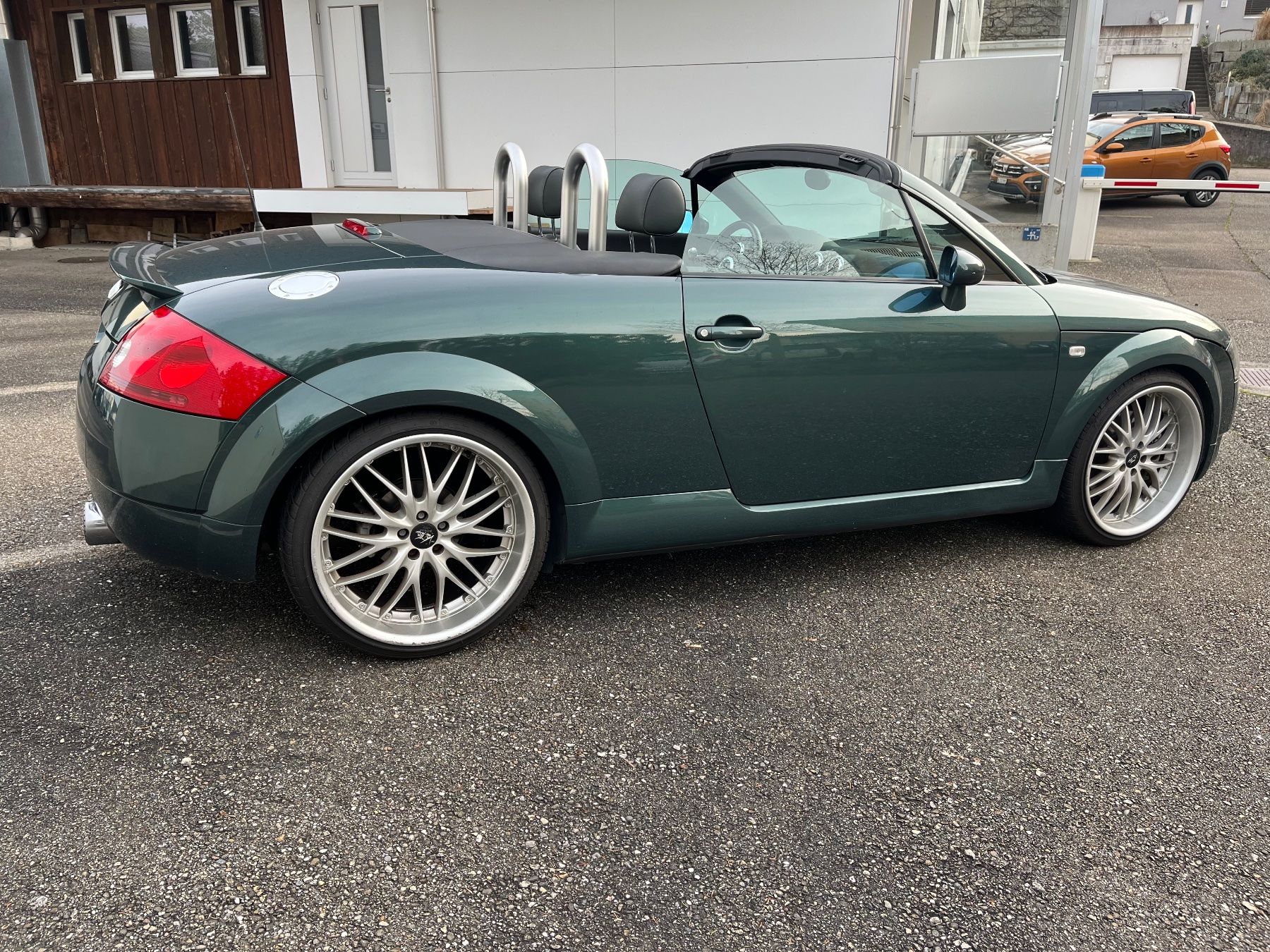 Audi Autos: Audi TT 8N 1.8 – Gebraucht aus Rickenbach BL von  4