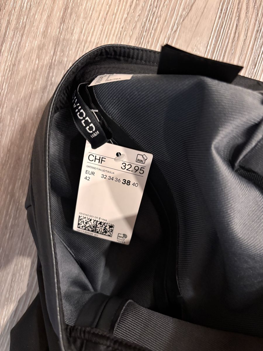 Gonne: Rock mit Shorts schwarz Kunstleder Grösse 38 – Nuovo (secondo la descrizione) da Gossau SG venduto da Swisslady25 3
